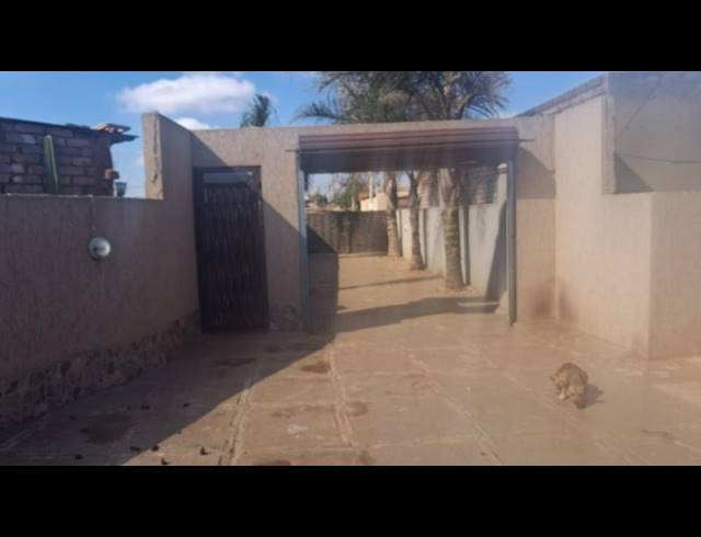 2 BEDROOM HOUSE FOR SALE IN KATLEHONG SOUTH